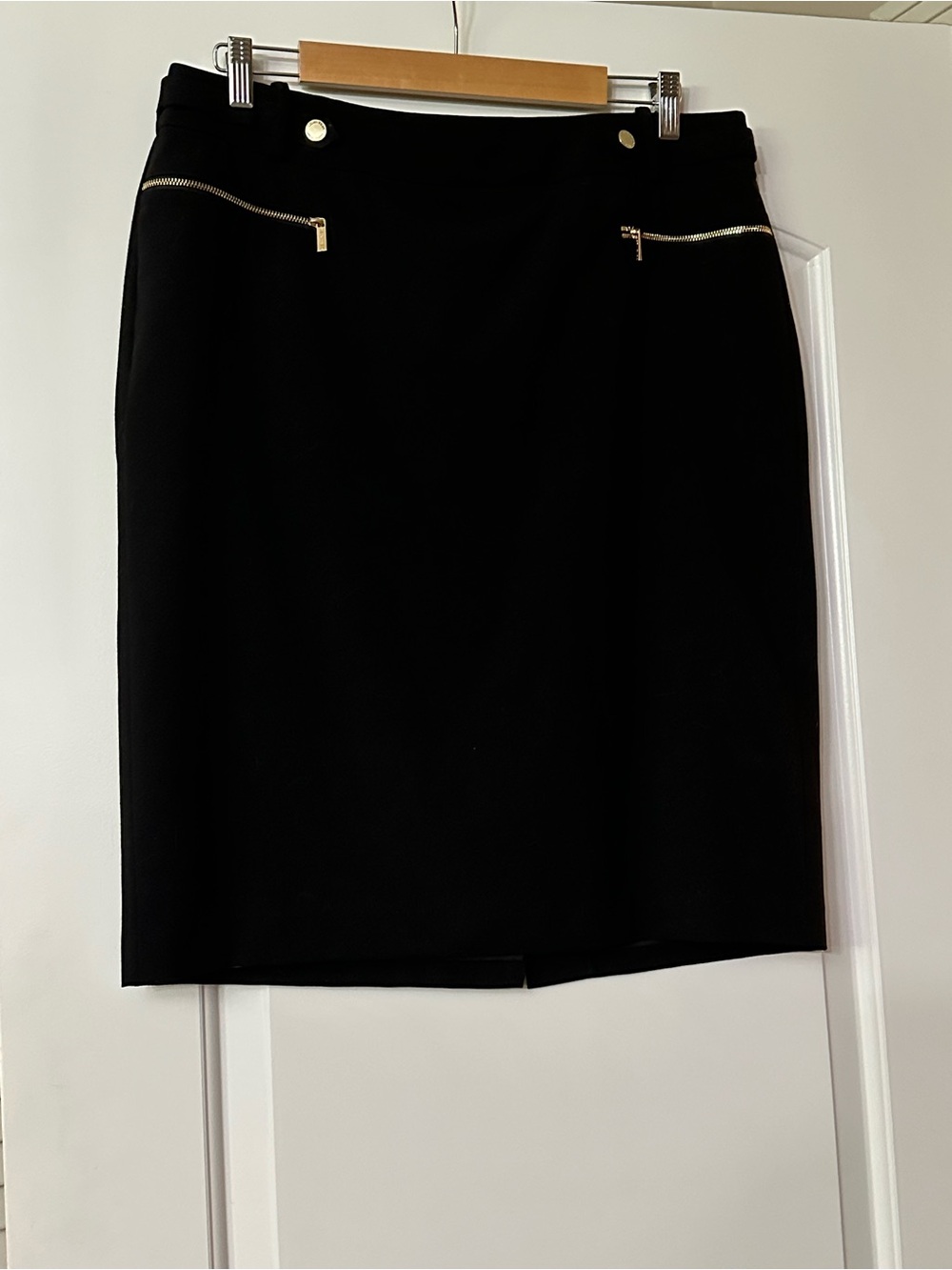 Calvin Klein black lined skirt Size 14